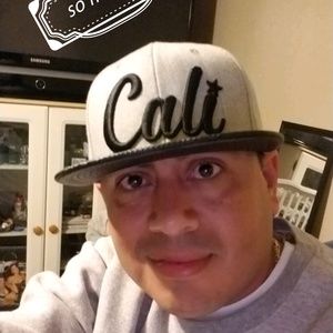 Meet your Posher, Javier